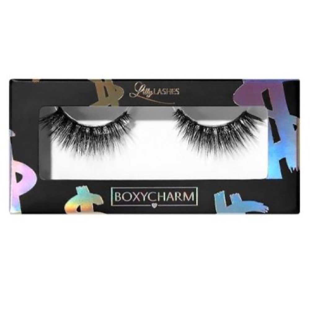 Lily Lashes - CEO